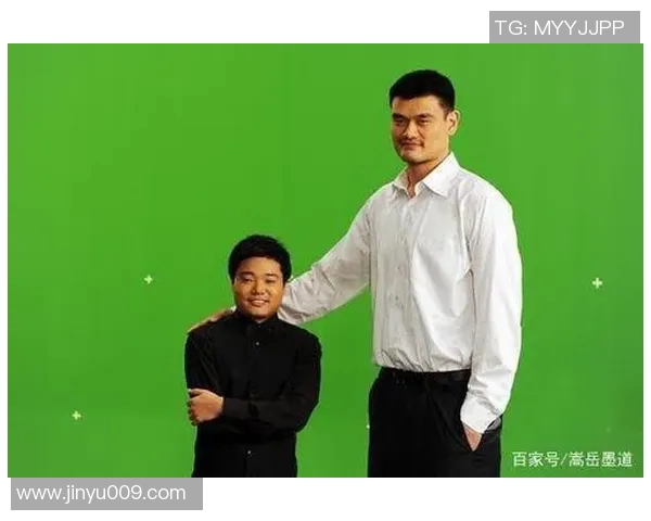 曾志伟与姚明同台共话人生经历引发观众热议与感动